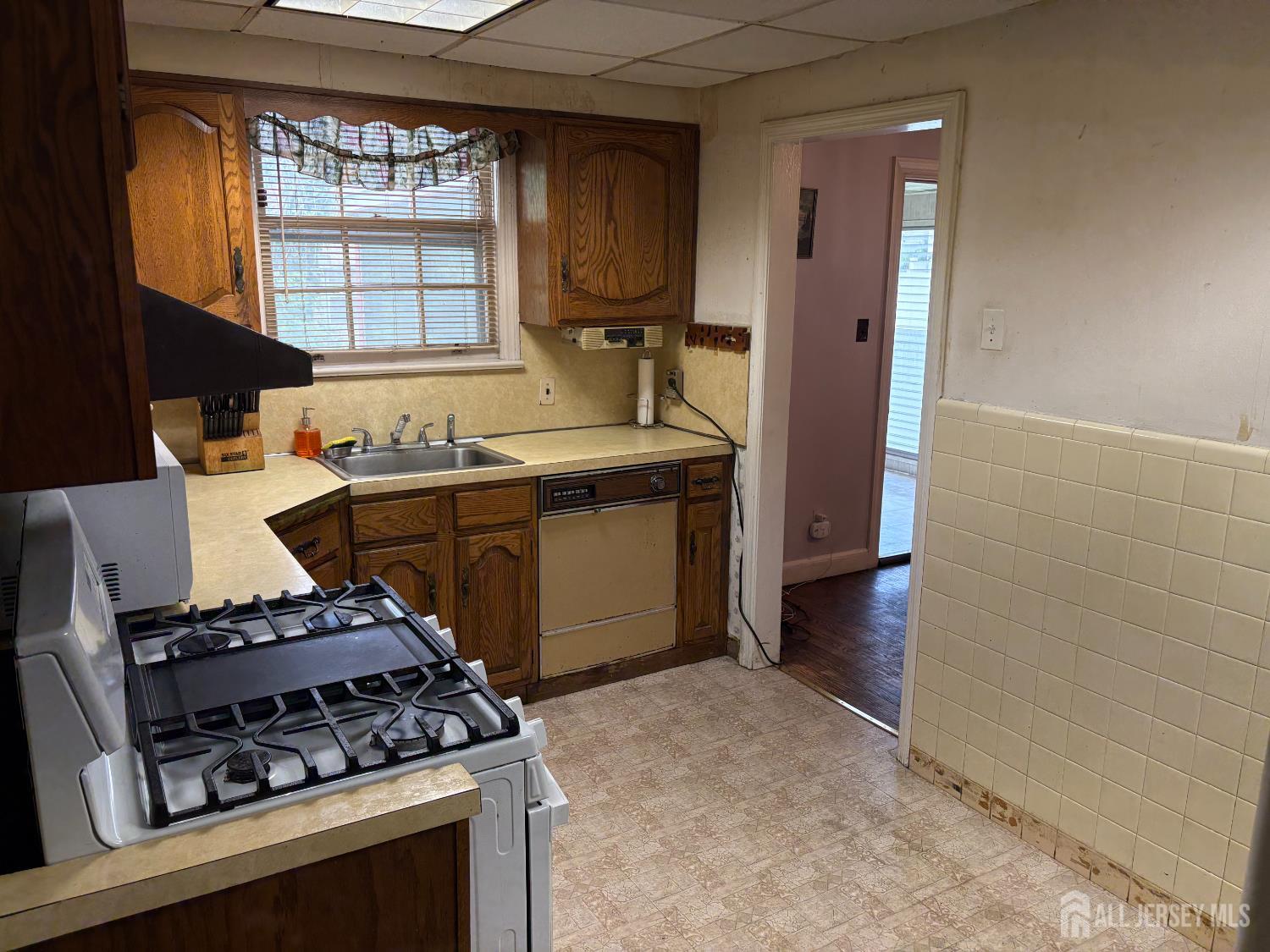 1472 Stanley Terrace, Hillside, New Jersey image 6