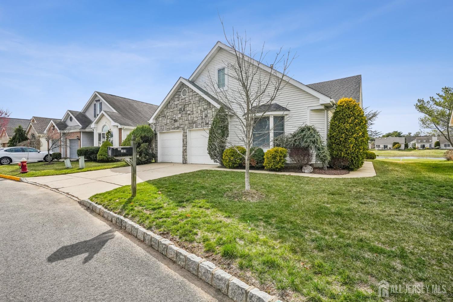 109 Leeds Lane, Monroe Township, New Jersey image 1