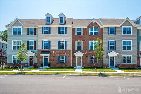 Condo For Sale - 220 Anchor Way<br/> Aberdeen, NJ 07721
