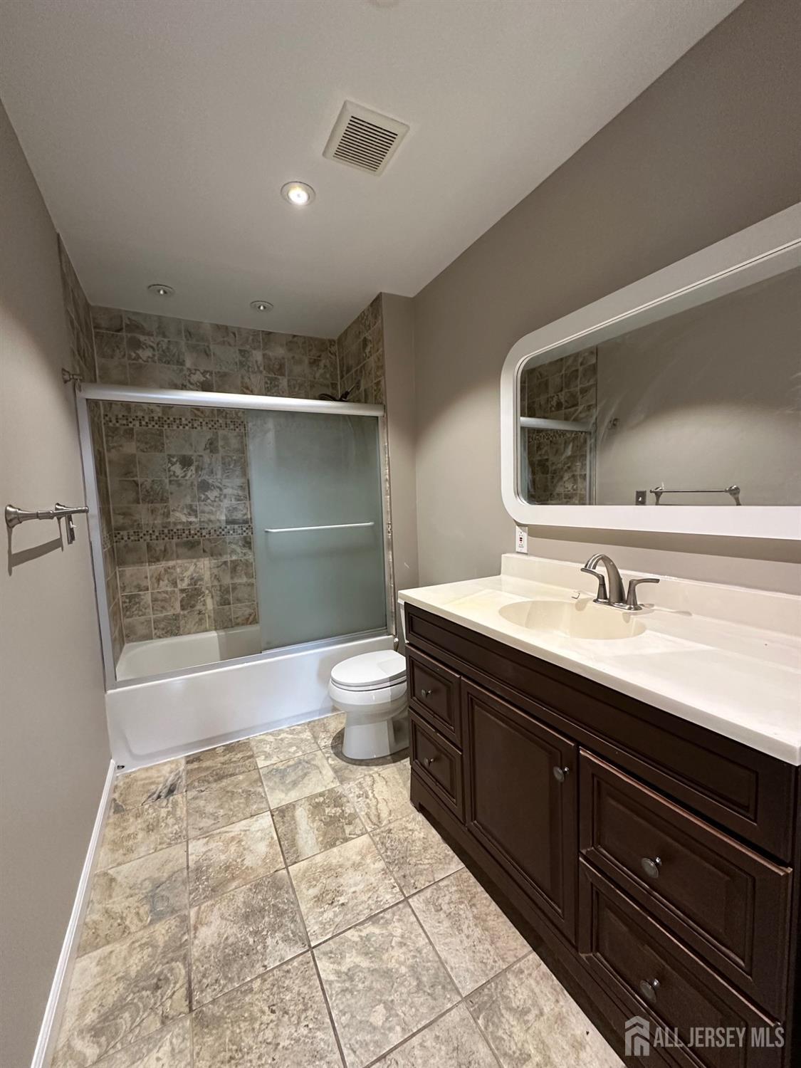 6 Village Green Way, Hazlet, New Jersey image 17