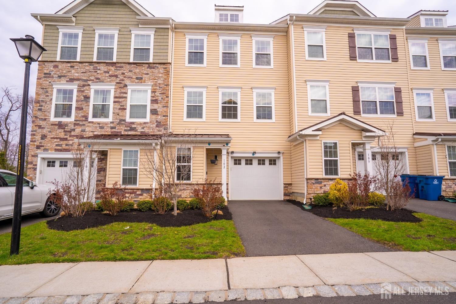 102 Matutina Road, Monroe Township, New Jersey image 2