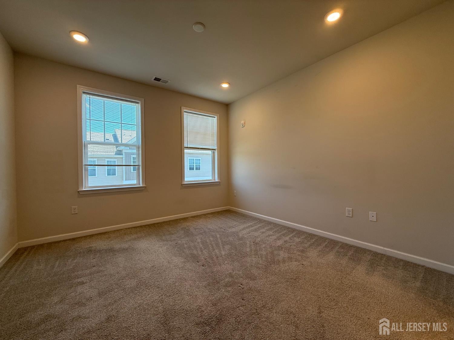 307 Dickson Court, Highland Park, New Jersey image 13