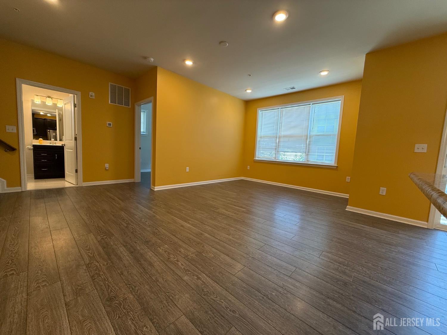 307 Dickson Court, Highland Park, New Jersey image 6
