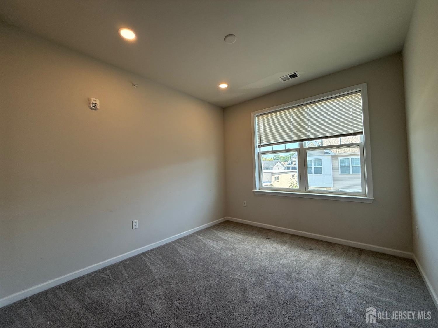 307 Dickson Court, Highland Park, New Jersey image 14