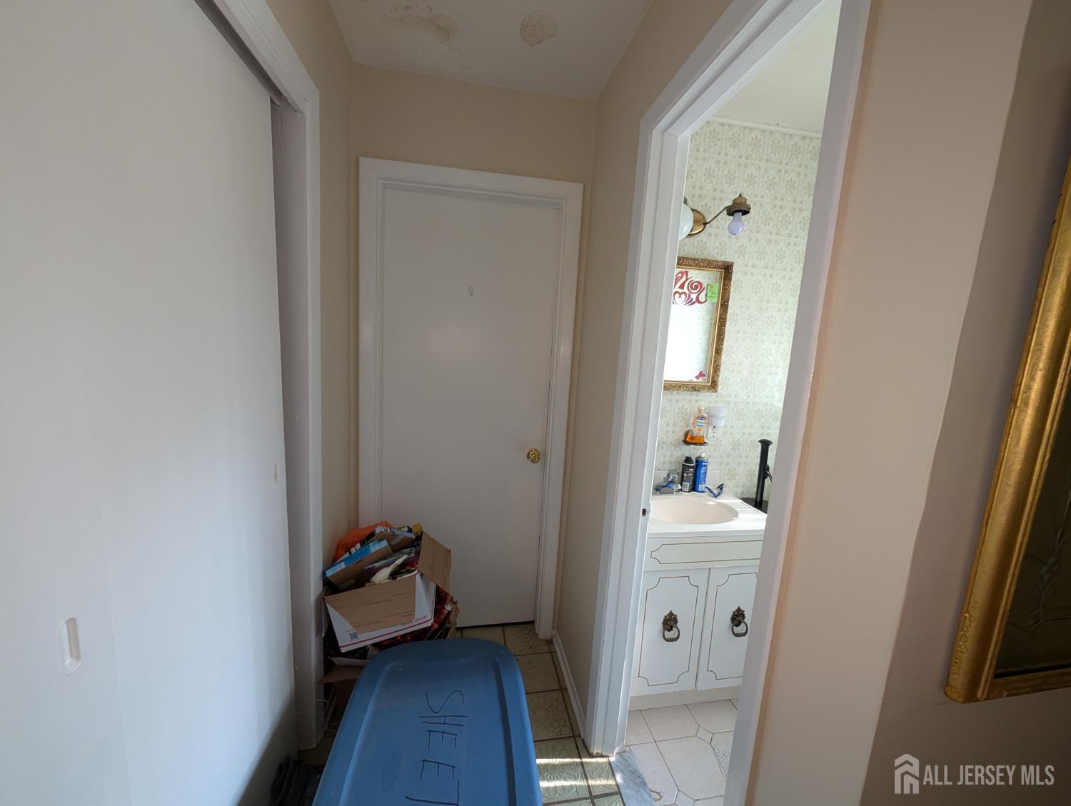 28 Tanglewood Lane, East Brunswick, New Jersey image 10