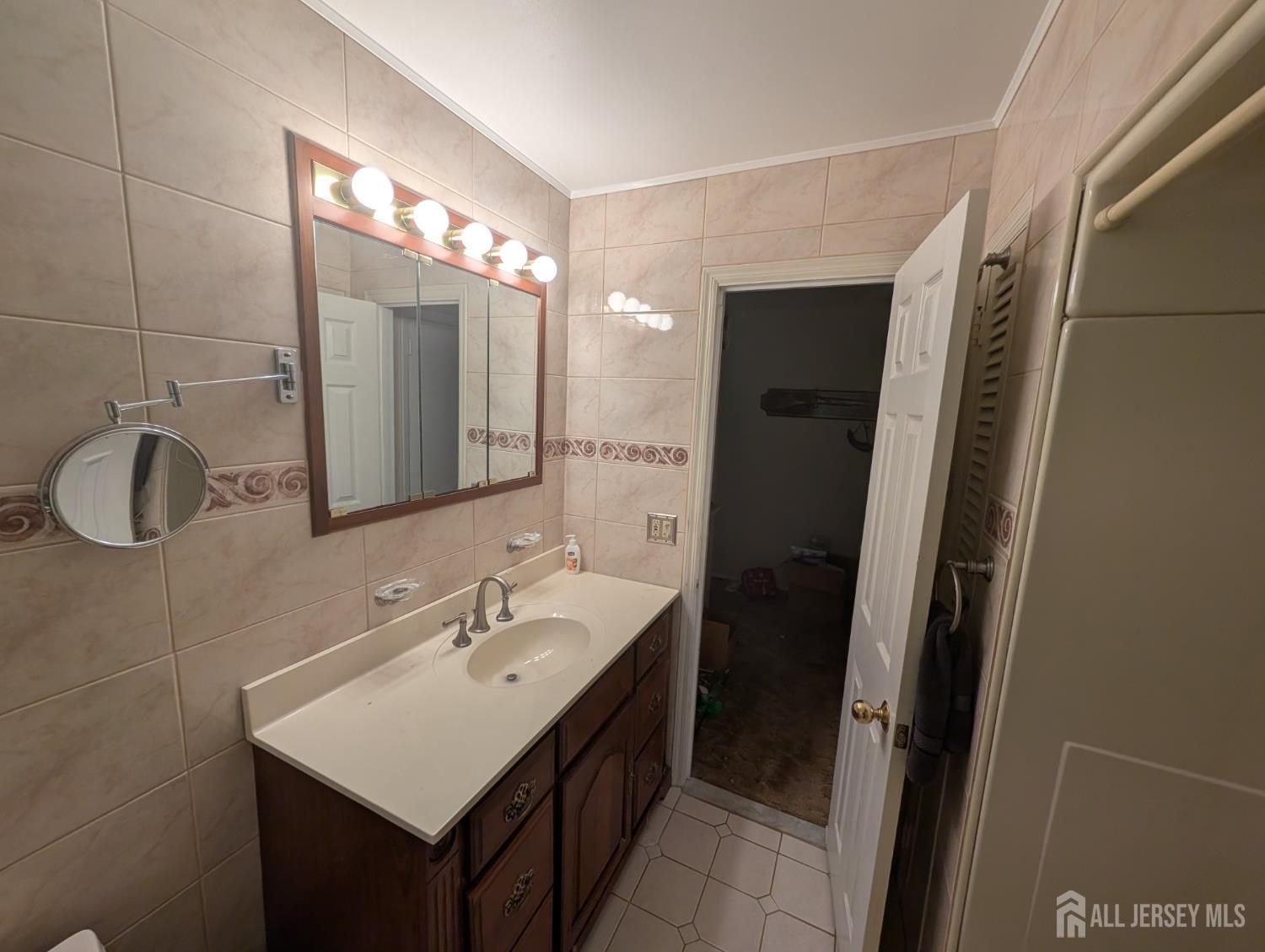 28 Tanglewood Lane, East Brunswick, New Jersey image 23