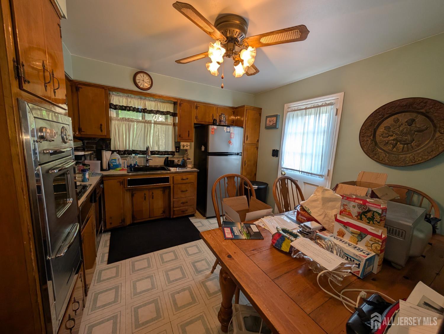 28 Tanglewood Lane, East Brunswick, New Jersey image 8