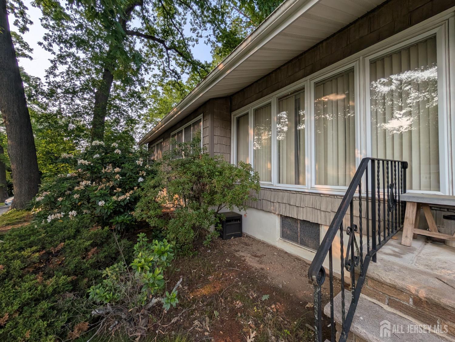28 Tanglewood Lane, East Brunswick, New Jersey image 3