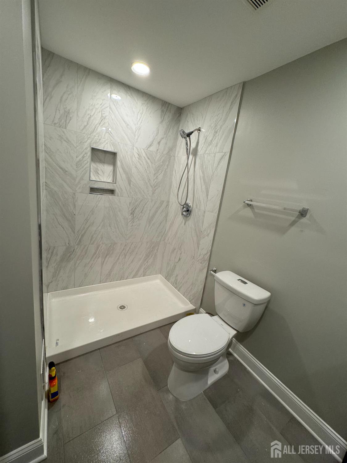 8 Woodlot Road, East Brunswick, New Jersey image 17