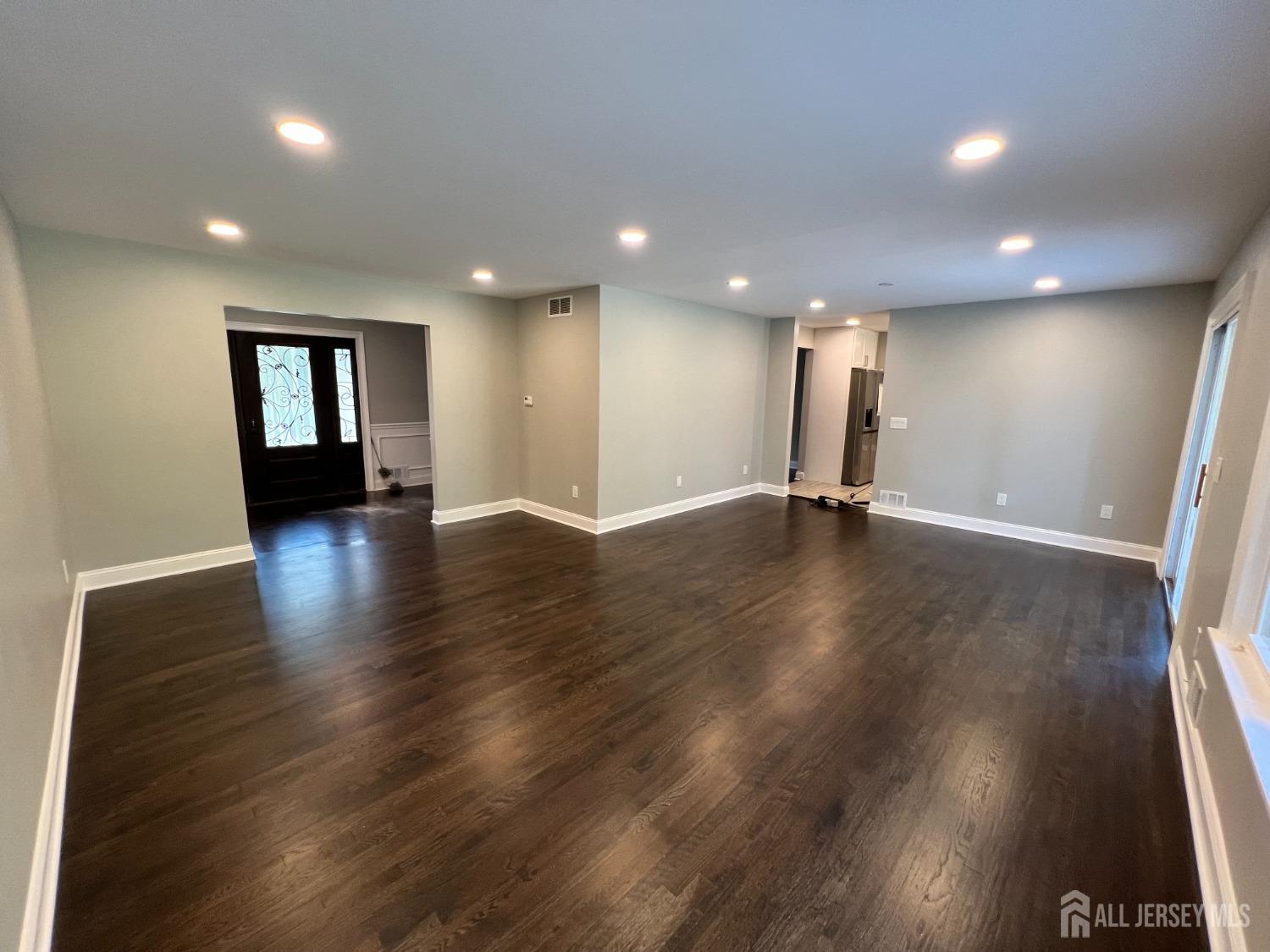 8 Woodlot Road, East Brunswick, New Jersey image 8