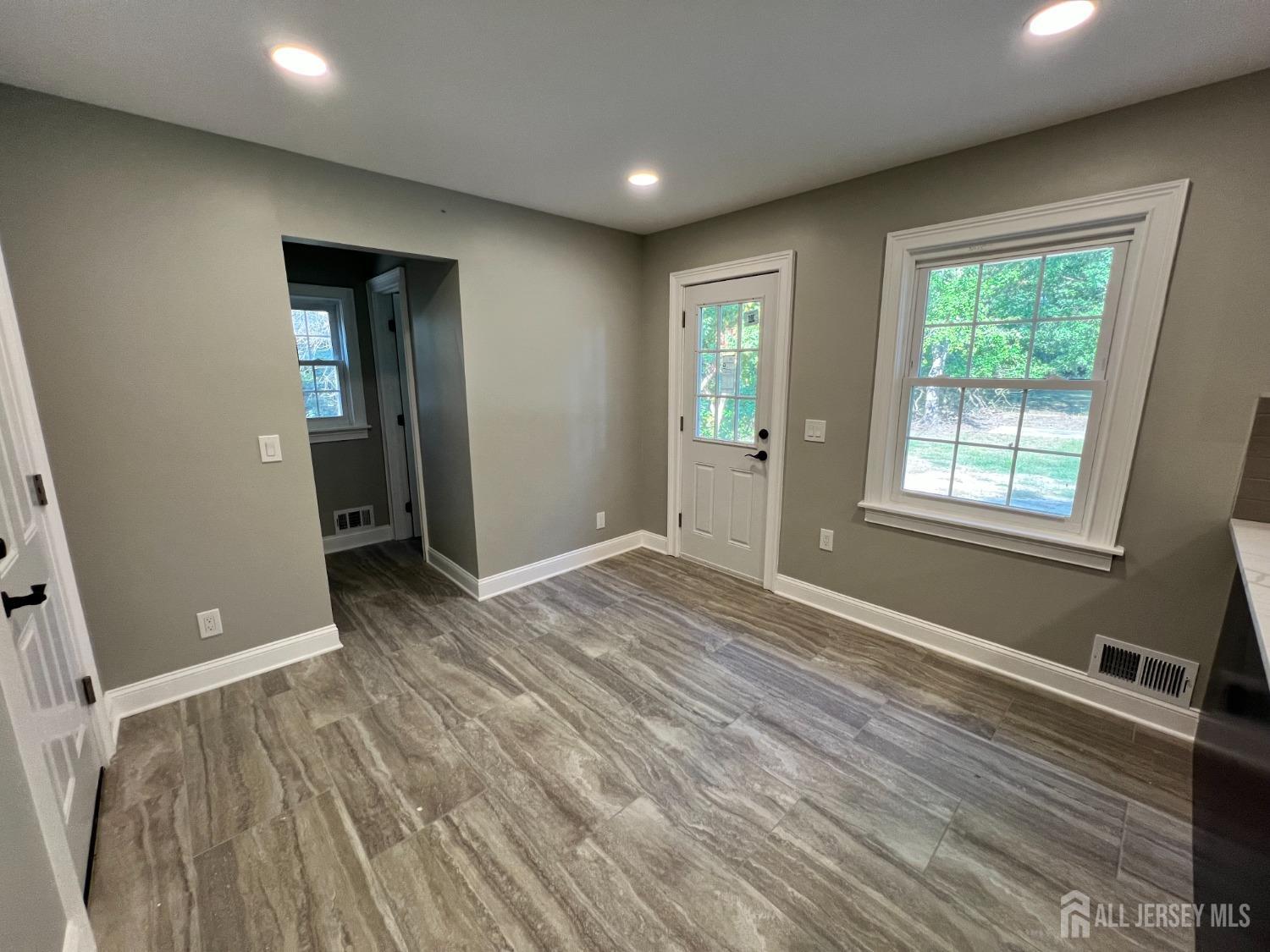 8 Woodlot Road, East Brunswick, New Jersey image 5