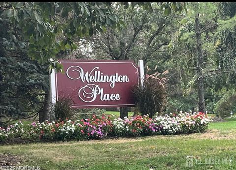 Homes For Sale - 315 Wellington Place<br/> Aberdeen, NJ 07747