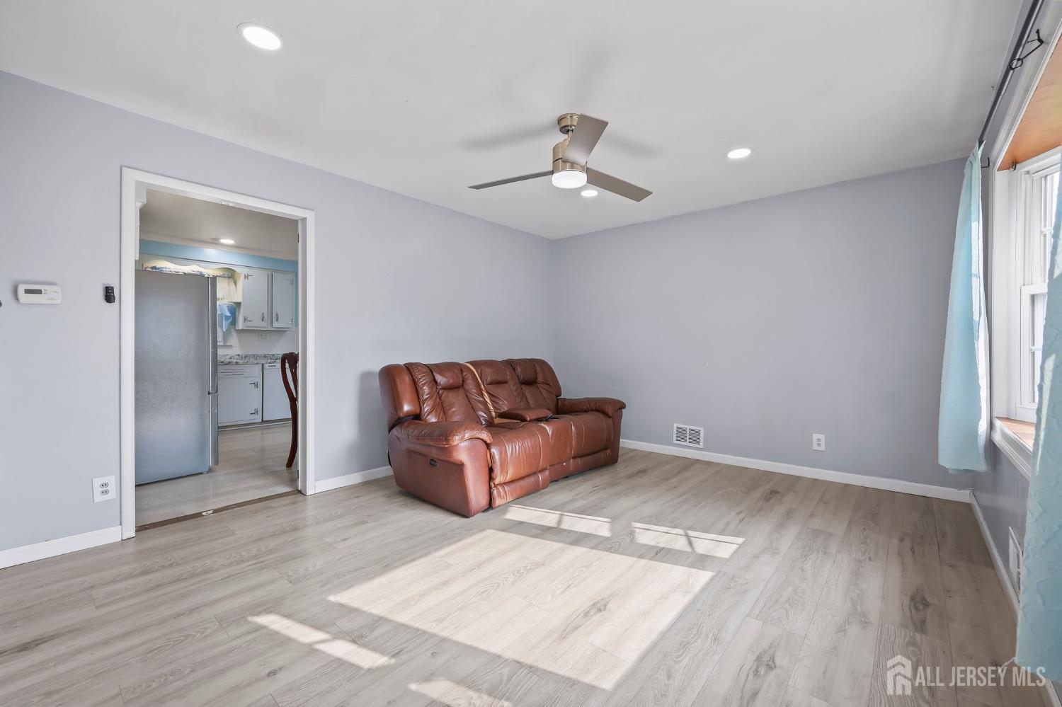 16 Wagner Street, Fords, New Jersey image 9
