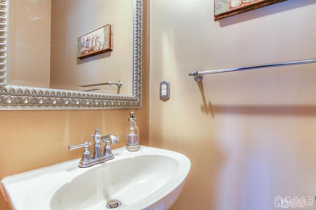 18 Bucknell Drive, East Brunswick, New Jersey image 11