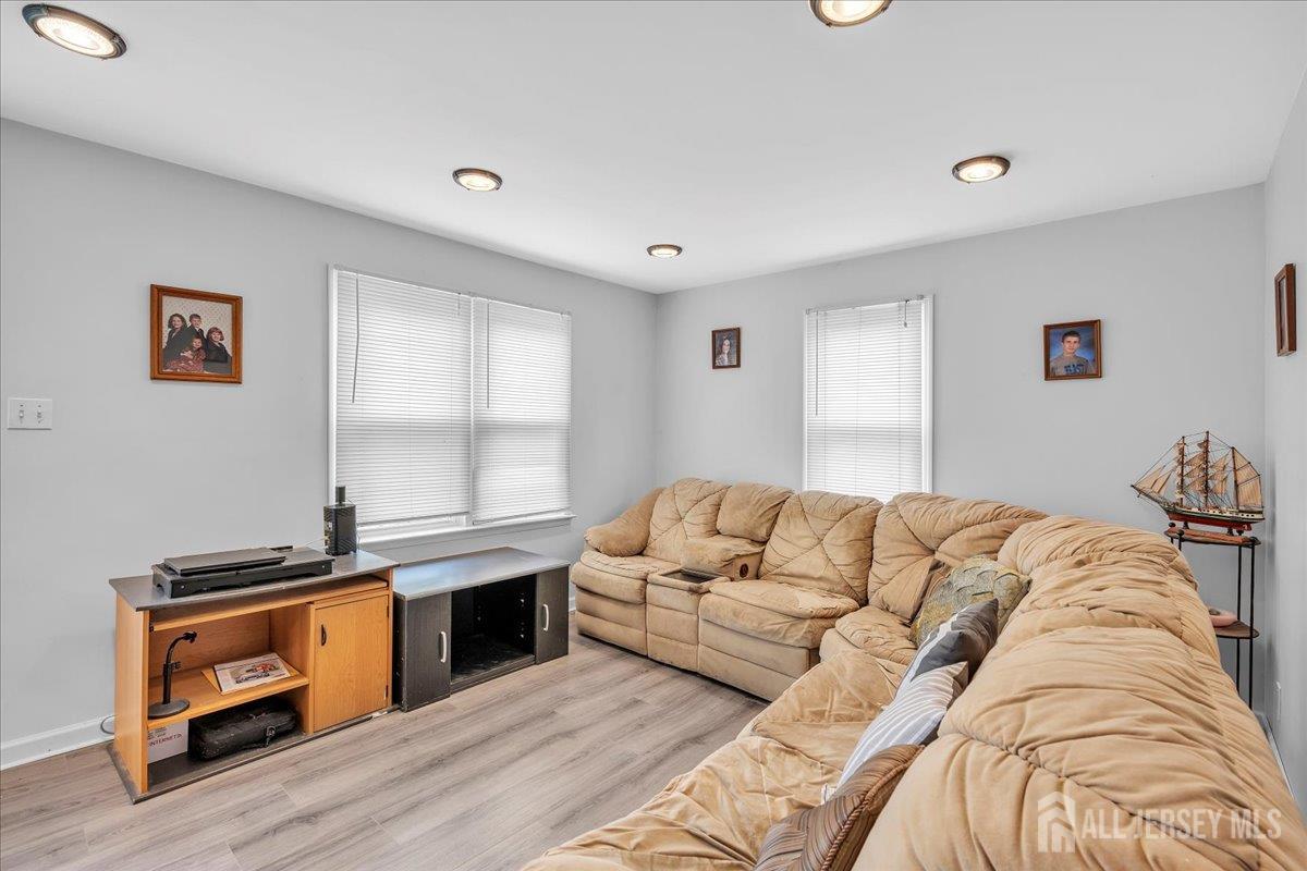 218 Winthrop Avenue, Moorestown, New Jersey image 14