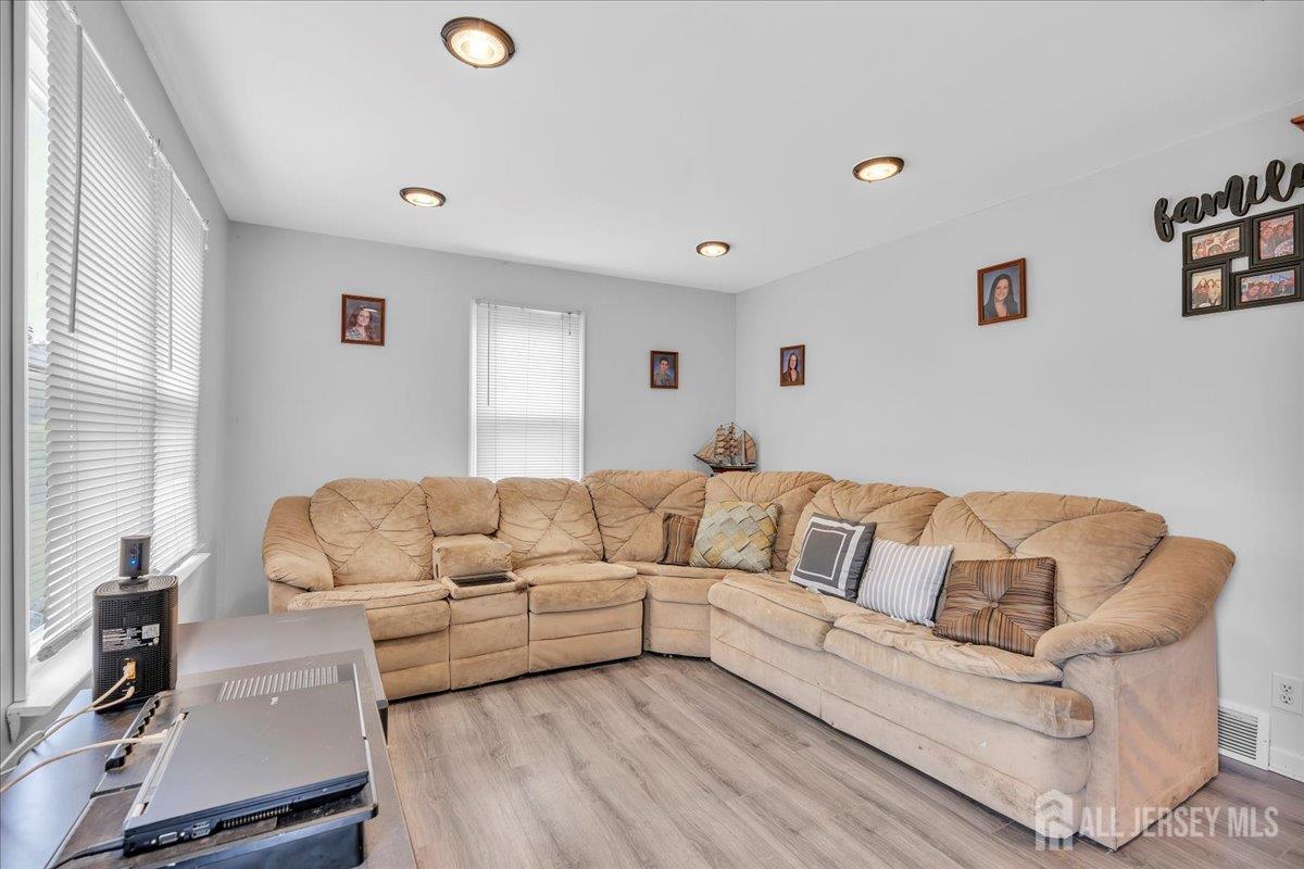 218 Winthrop Avenue, Moorestown, New Jersey image 15
