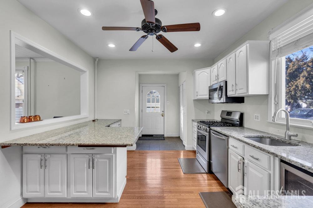 223 Main Street, Metuchen, New Jersey image 8