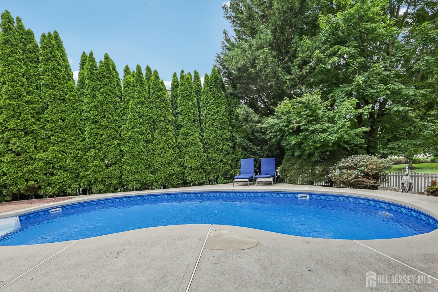 Franklin Twsp, New Jersey 08540, United States, 4 Bedrooms Bedrooms, ,4 BathroomsBathrooms,Residential,Active,162684