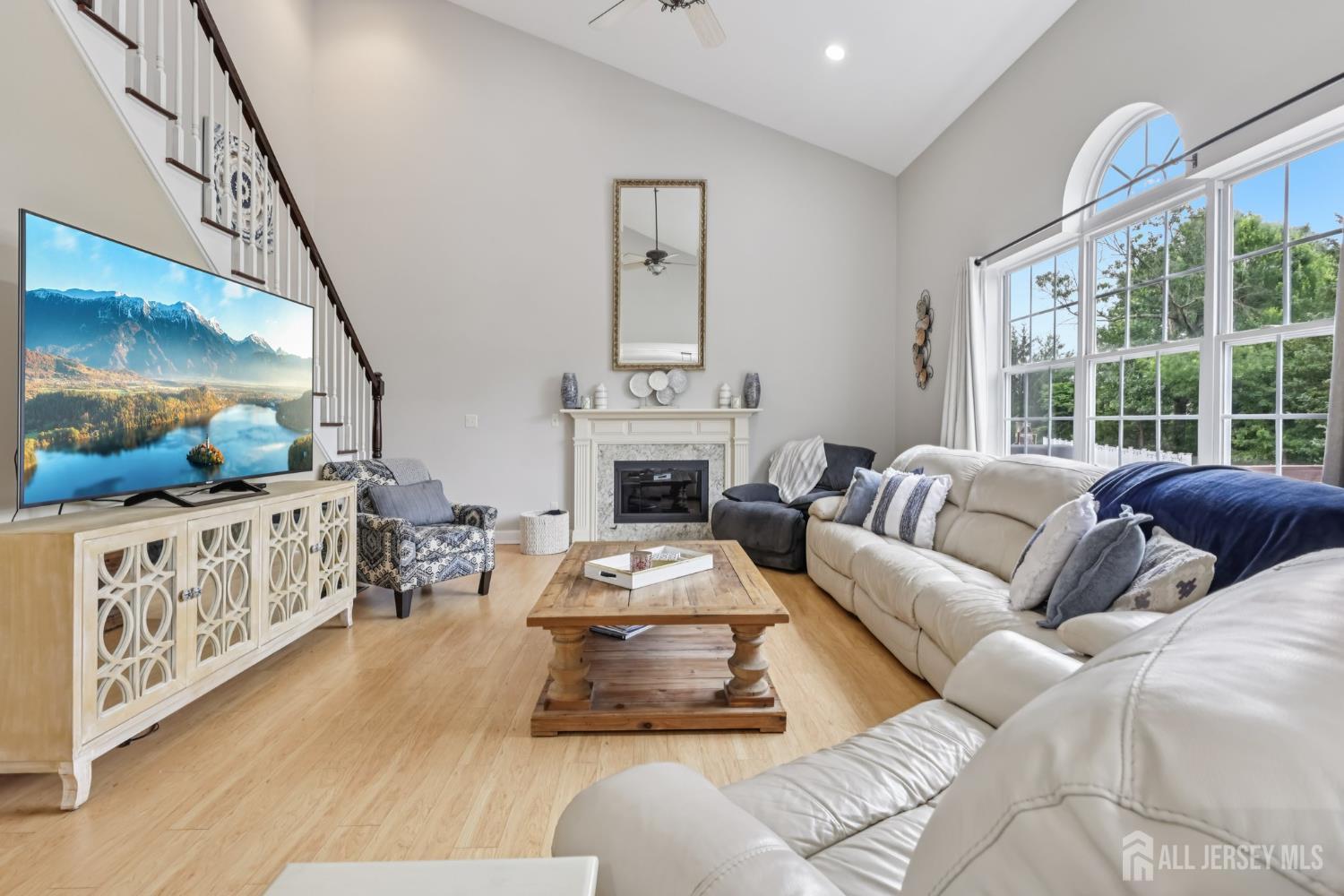 Franklin Twsp, New Jersey 08540, United States, 4 Bedrooms Bedrooms, ,4 BathroomsBathrooms,Residential,Active,162684