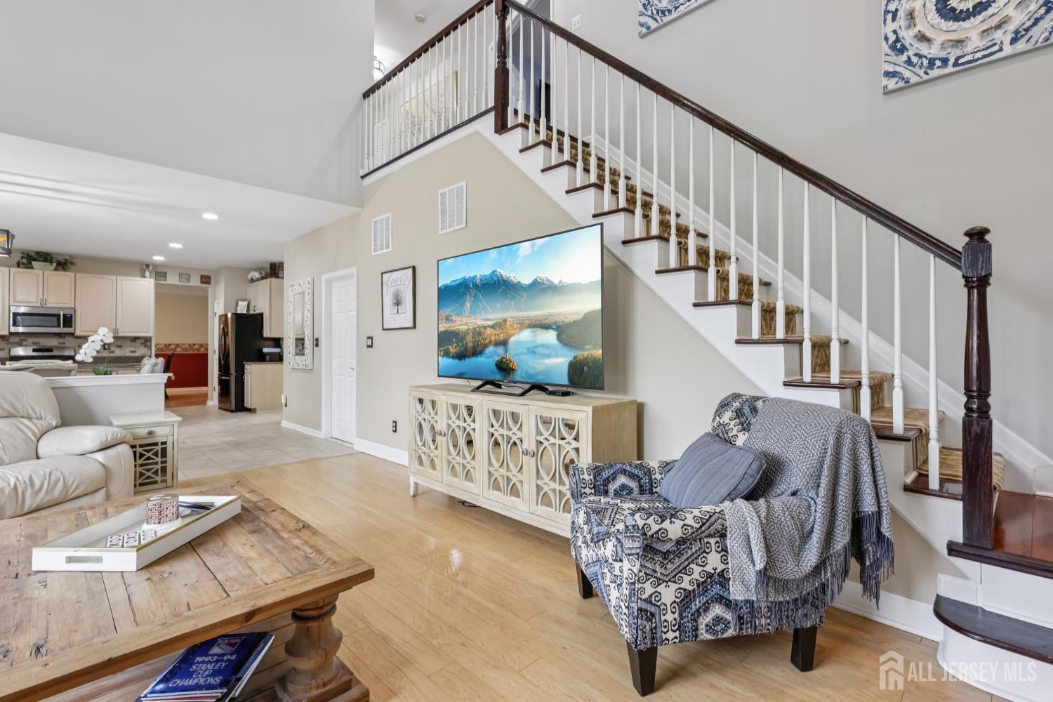 Franklin Twsp, New Jersey 08540, United States, 4 Bedrooms Bedrooms, ,4 BathroomsBathrooms,Residential,Active,162684