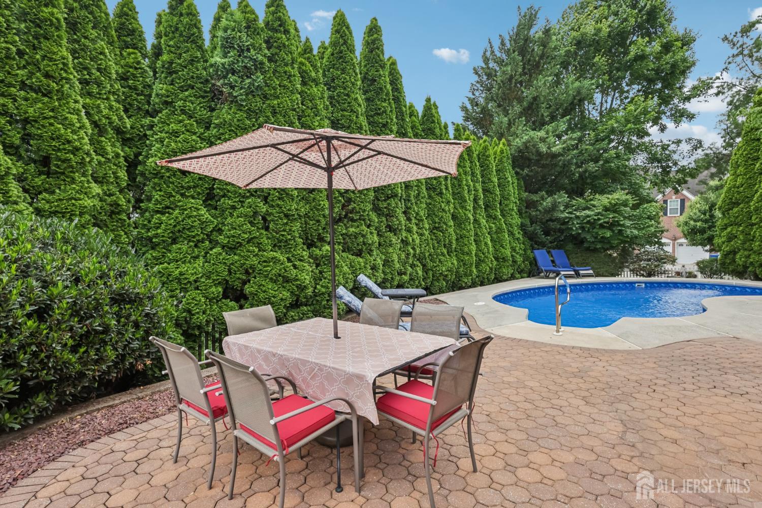 Franklin Twsp, New Jersey 08540, United States, 4 Bedrooms Bedrooms, ,4 BathroomsBathrooms,Residential,Active,162684