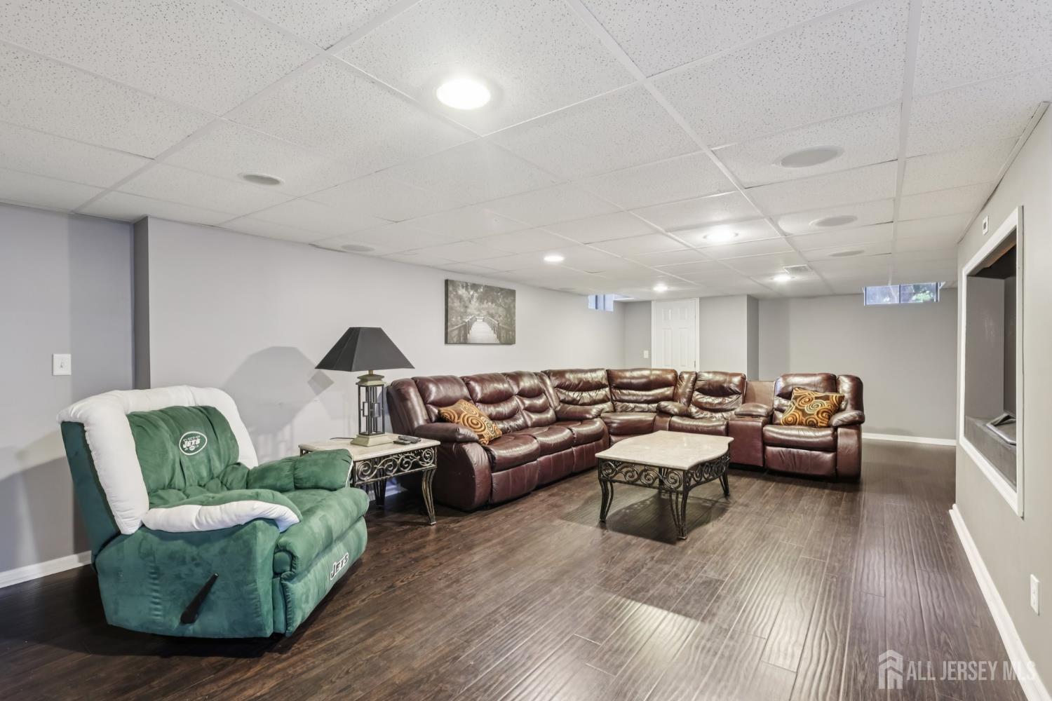 Franklin Twsp, New Jersey 08540, United States, 4 Bedrooms Bedrooms, ,4 BathroomsBathrooms,Residential,Active,162684