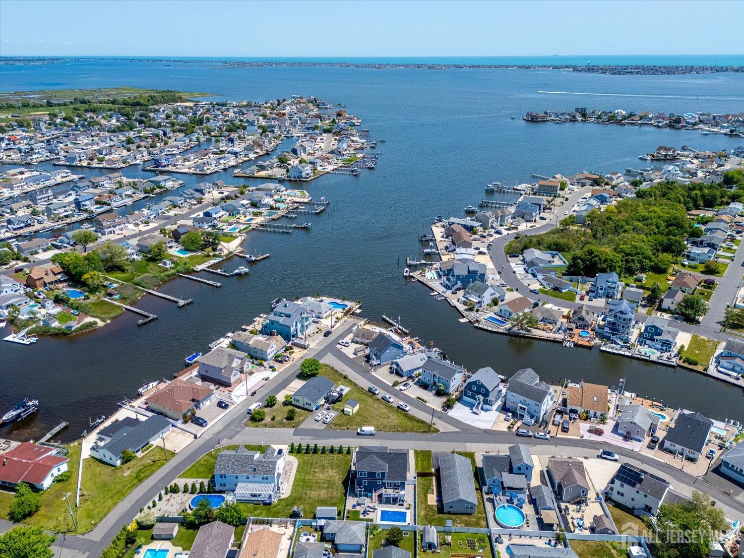 628 Goose Place, Toms River, New Jersey image 8