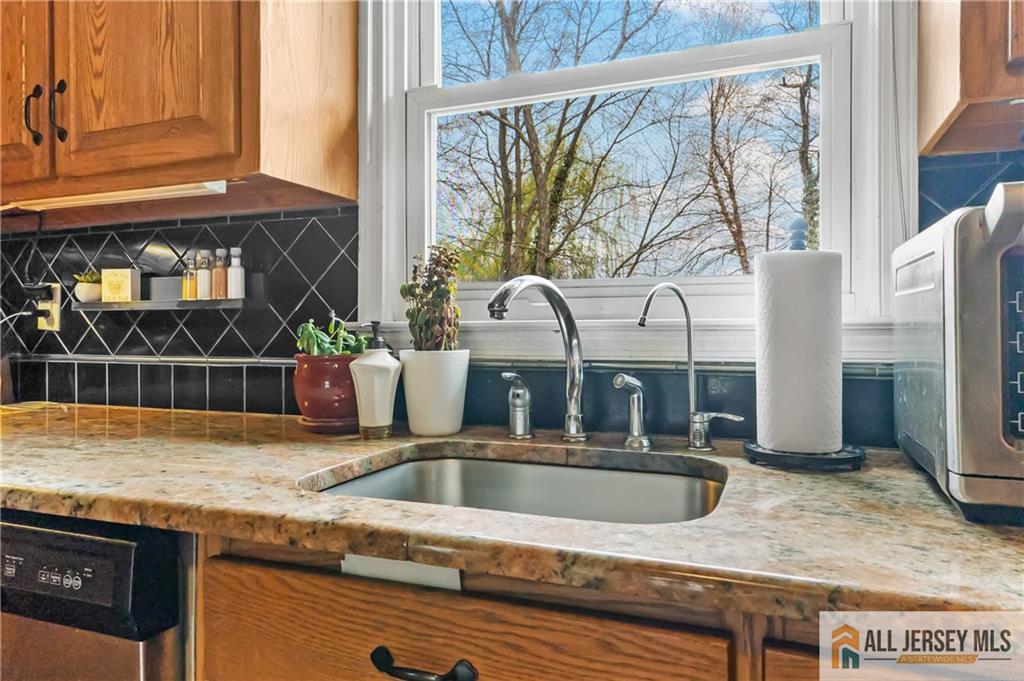 38 Evergreen Terrace, Monroe Township, New Jersey image 11