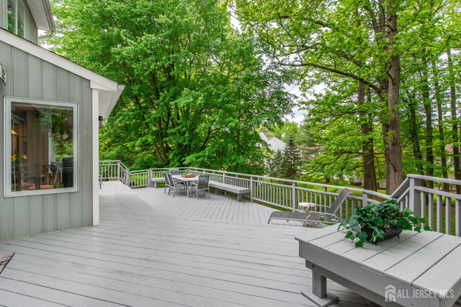 13 Clinton Avenue, Edison, New Jersey image 42