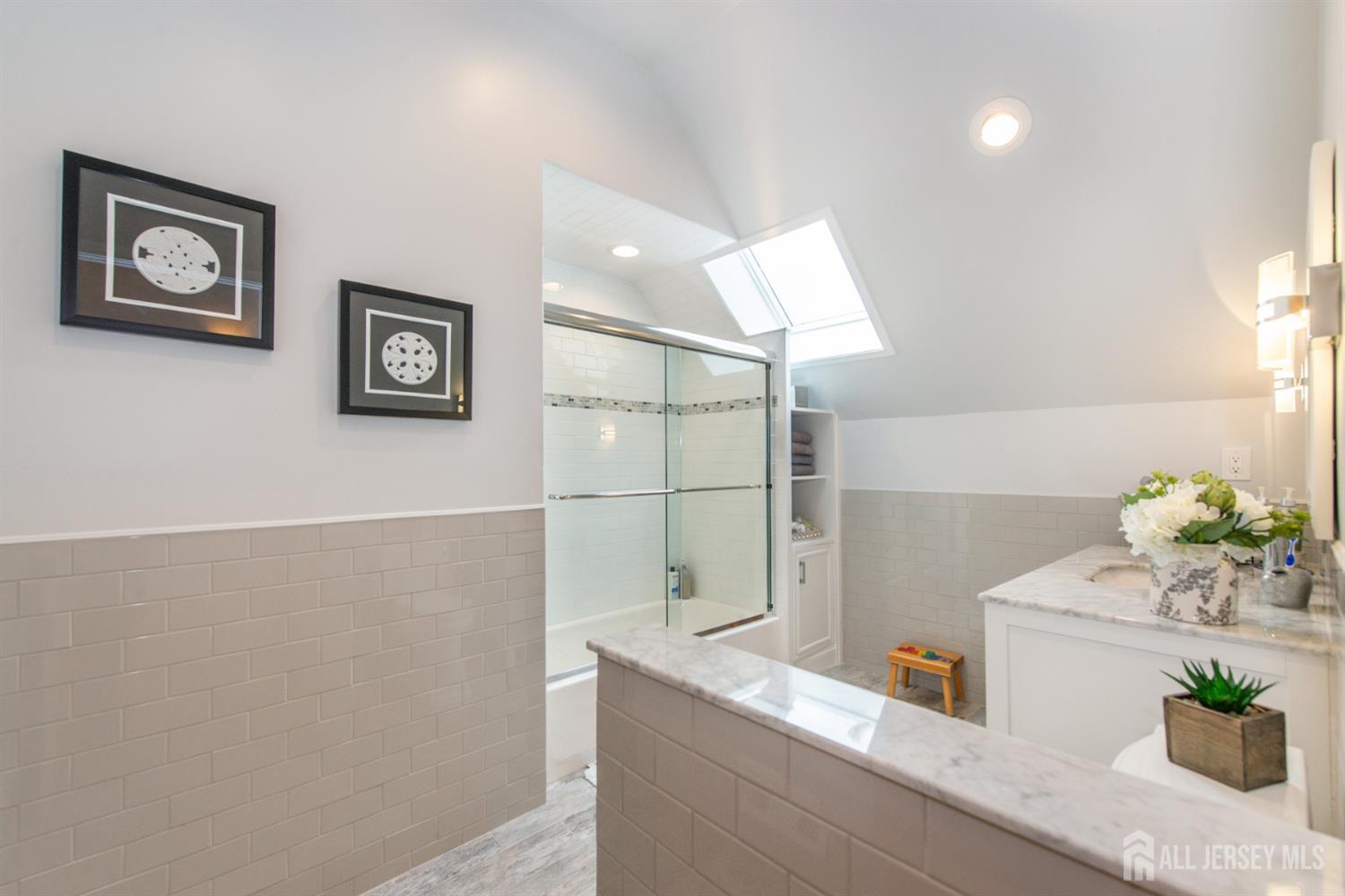 13 Clinton Avenue, Edison, New Jersey image 26