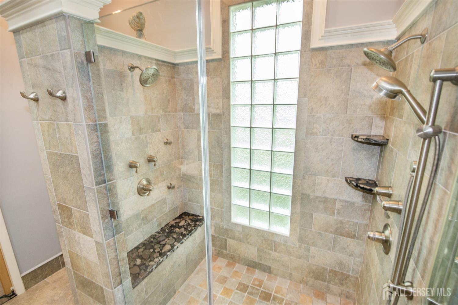 13 Clinton Avenue, Edison, New Jersey image 30