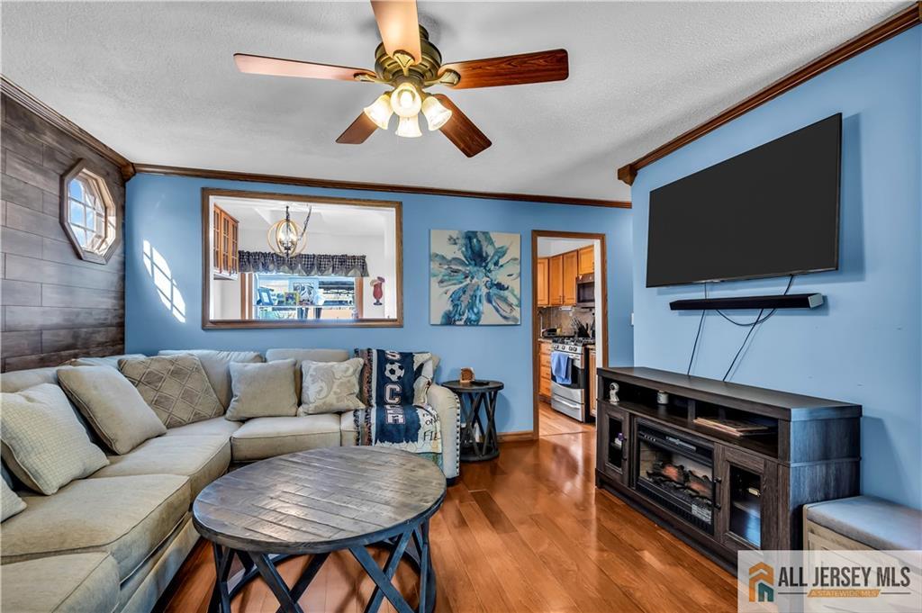 2124 Orchard Drive, South Plainfield, New Jersey image 7