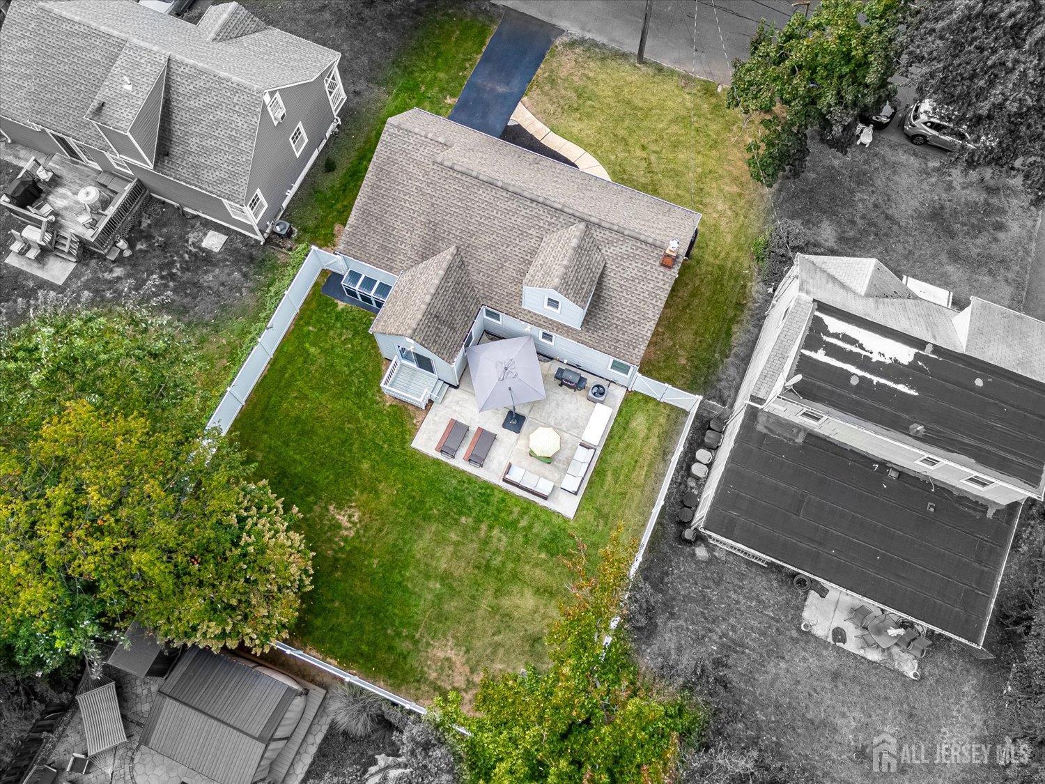 Rahway, New Jersey 07065, United States, 4 Bedrooms Bedrooms, ,2 BathroomsBathrooms,Residential,Active,240393