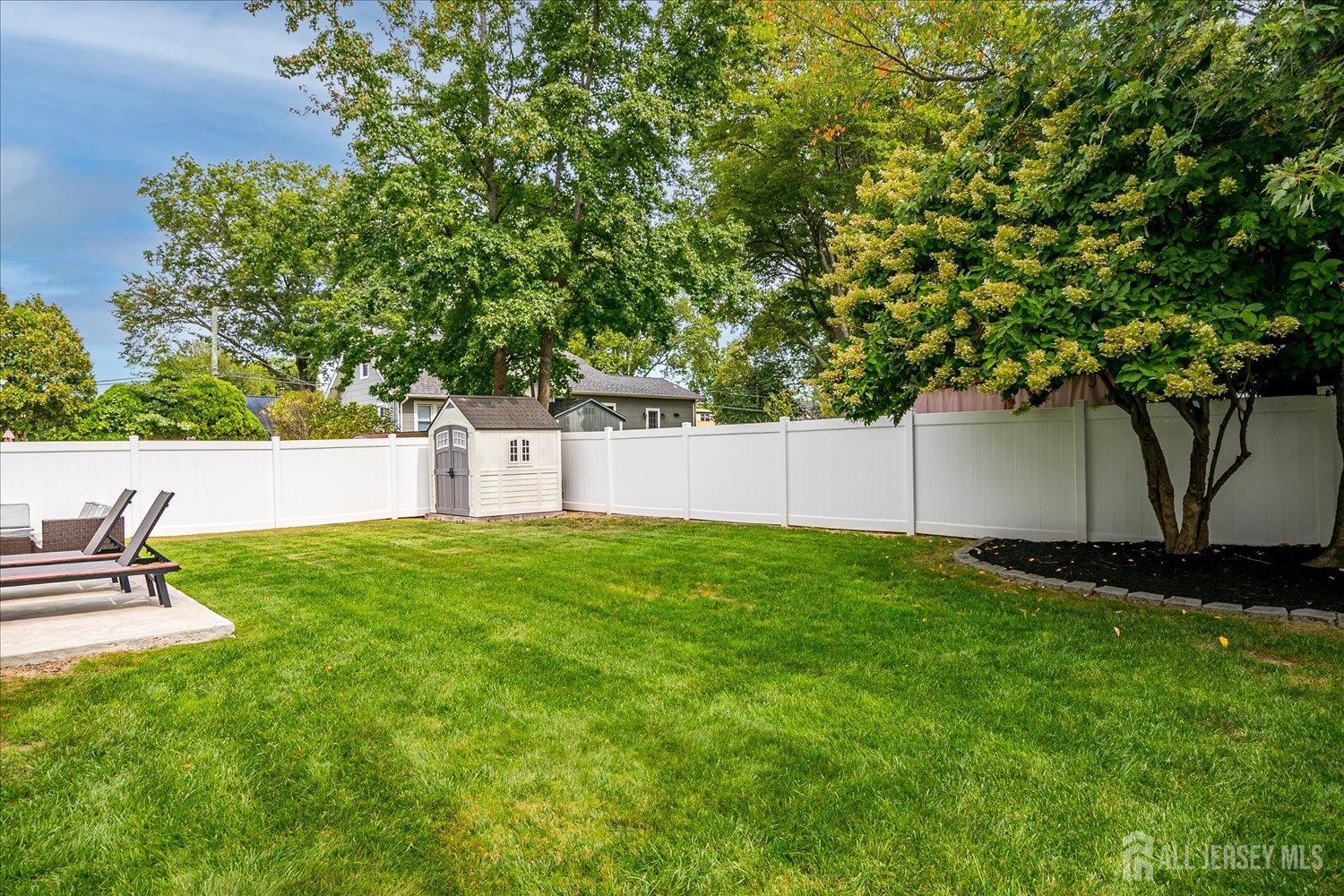 Rahway, New Jersey 07065, United States, 4 Bedrooms Bedrooms, ,2 BathroomsBathrooms,Residential,Active,240393