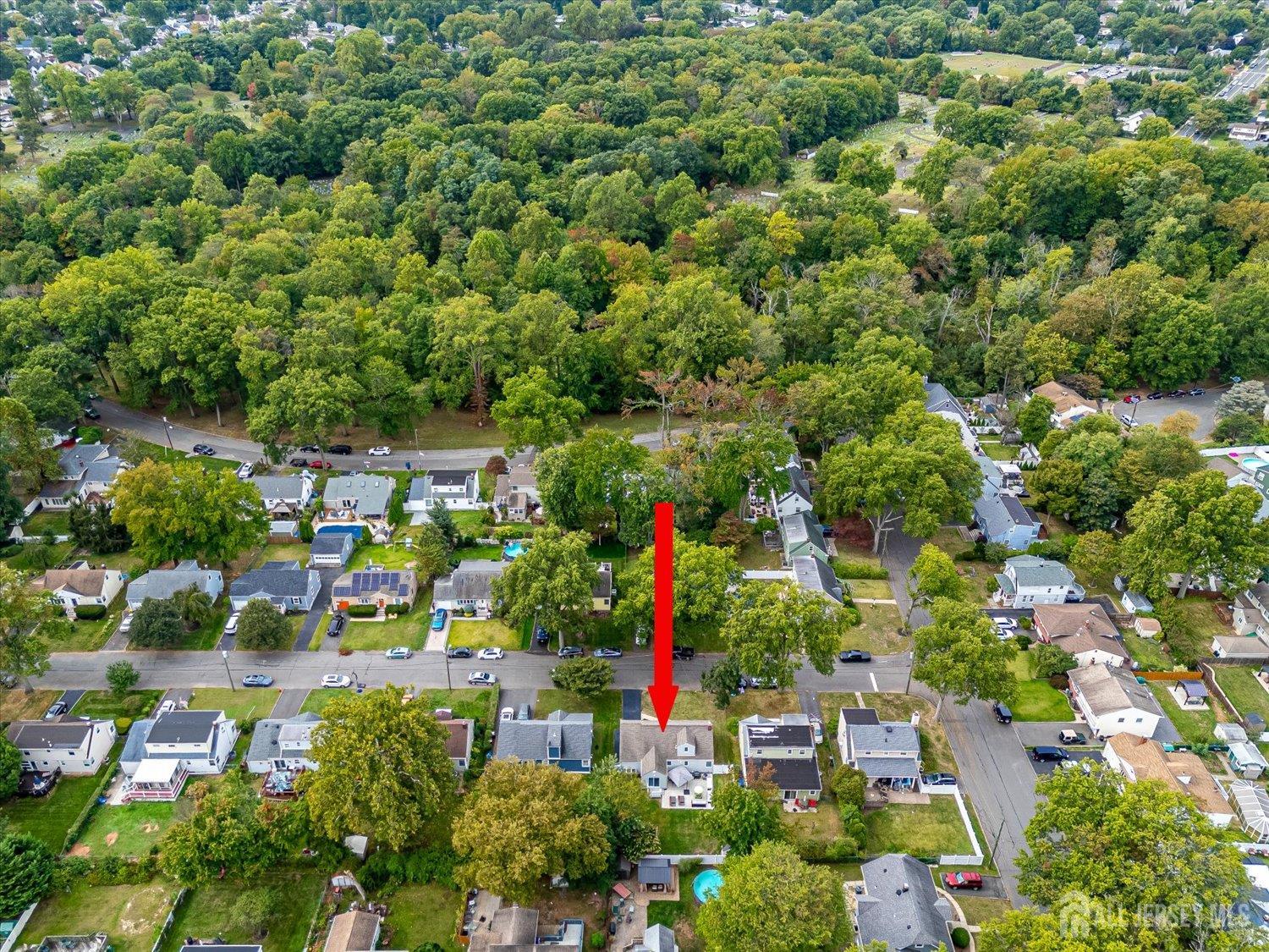 Rahway, New Jersey 07065, United States, 4 Bedrooms Bedrooms, ,2 BathroomsBathrooms,Residential,Active,240393