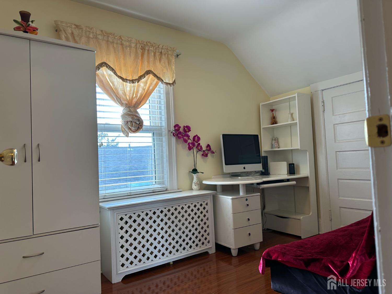 311 Prospect Avenue, Dunellen, New Jersey image 2