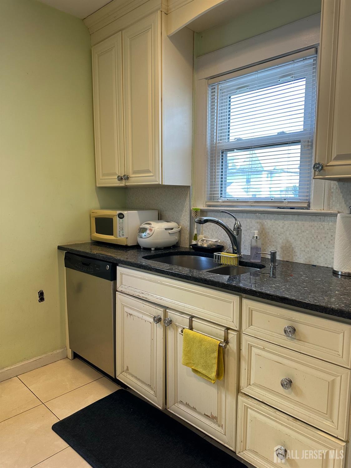 311 Prospect Avenue, Dunellen, New Jersey image 9