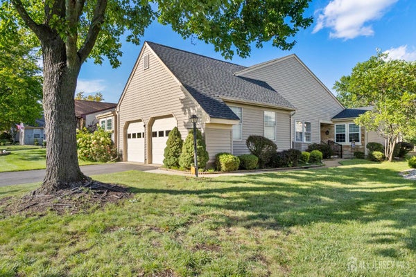 5 THOMAS PAINE DR, MONROE, NJ 08831 - Image d95a152bdf6af05ecd963e1541768231/2201541495