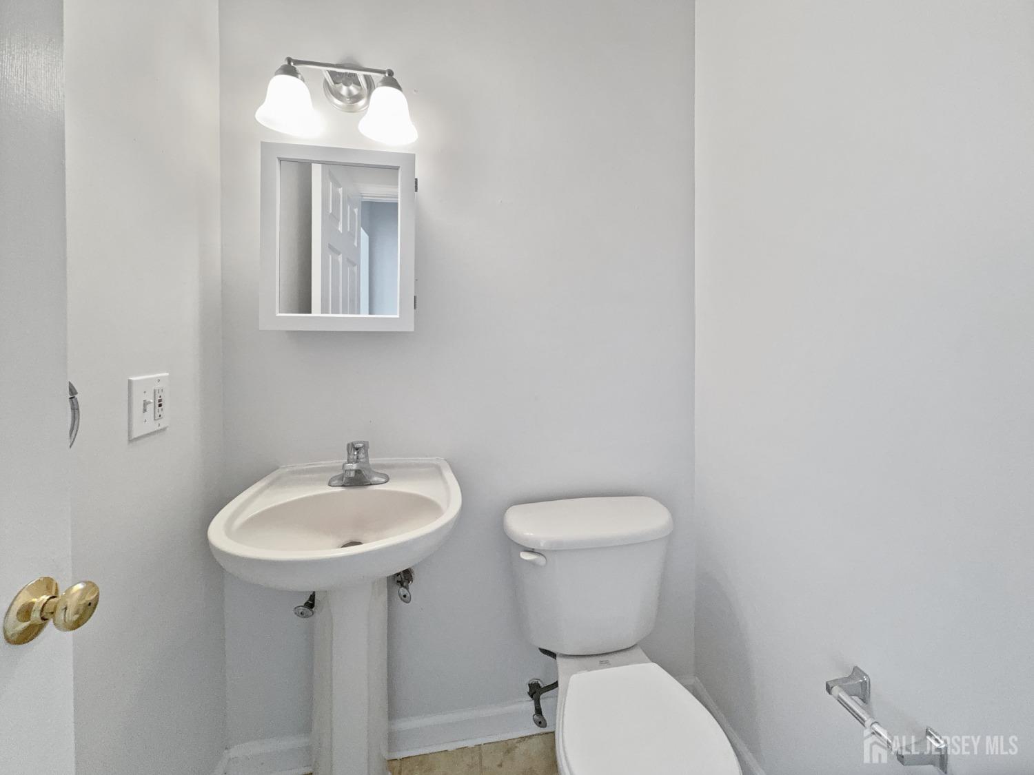 1067 Thayer Avenue, Avenel, New Jersey image 7