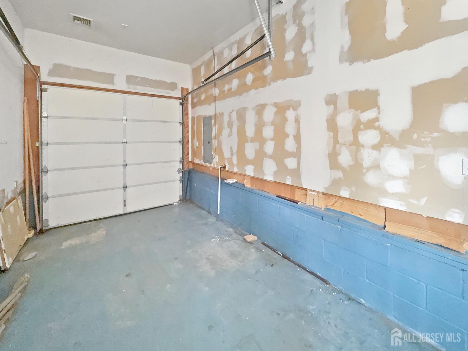 1067 Thayer Avenue, Avenel, New Jersey image 19