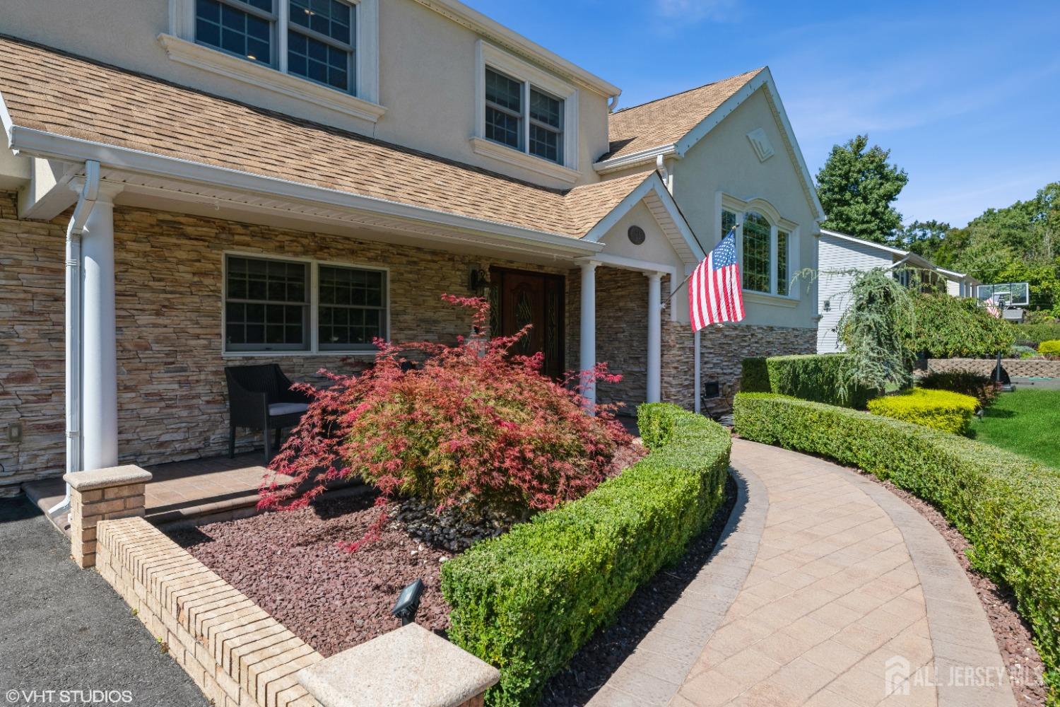 35 Winthrop Drive, Manalapan, New Jersey image 2