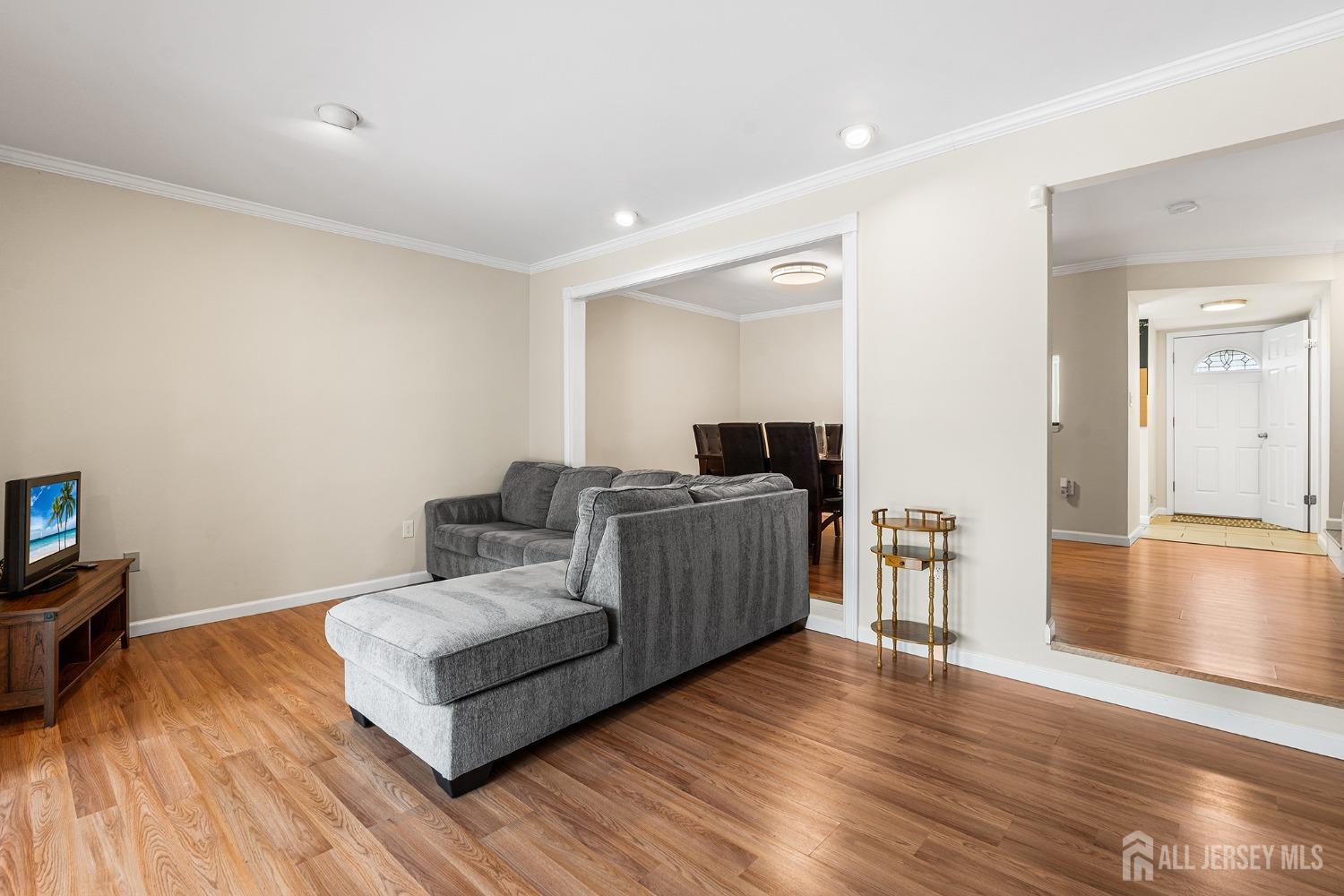 251 Chaucer Court, Old Bridge, New Jersey image 14