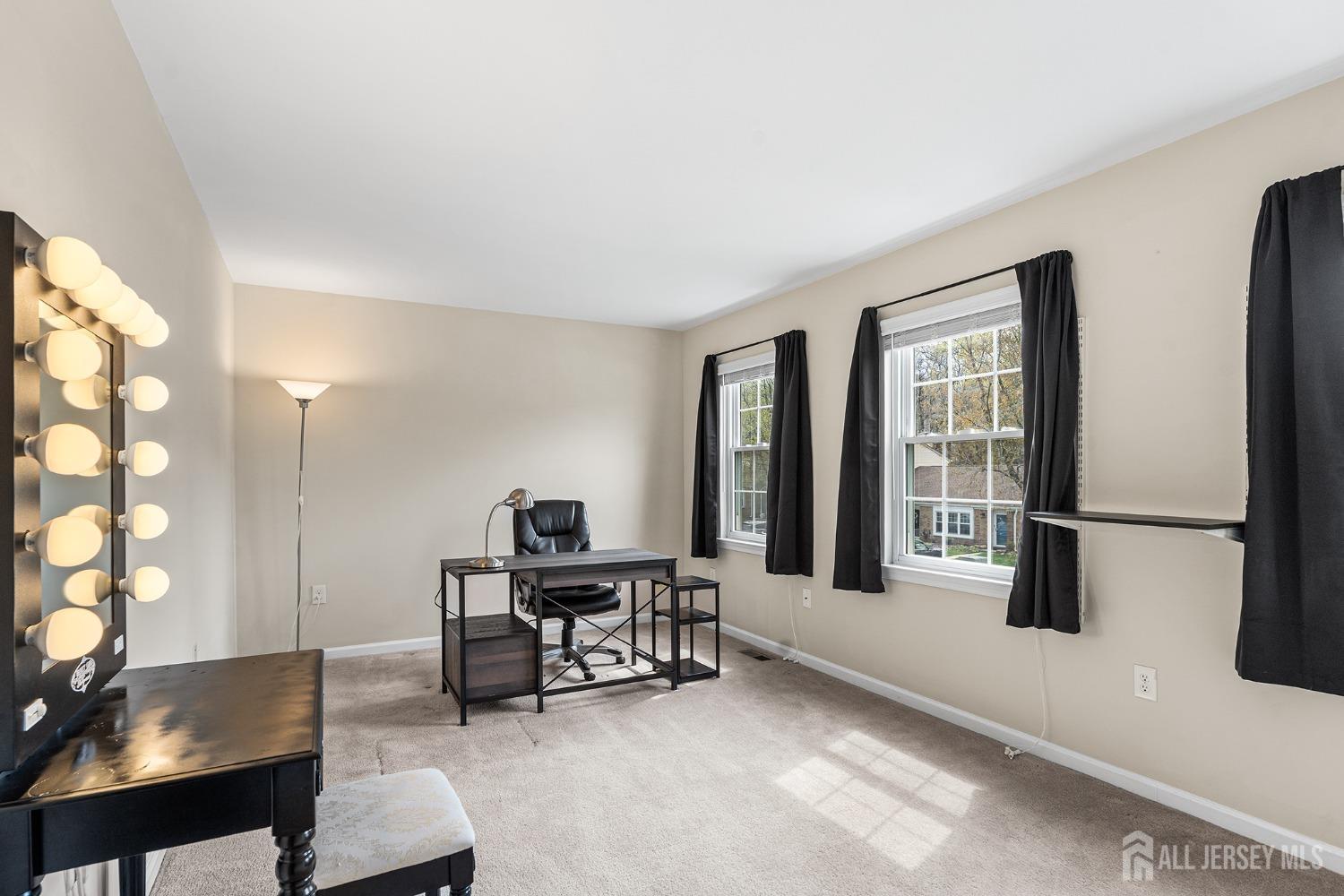 251 Chaucer Court, Old Bridge, New Jersey image 25