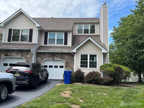 Condo For Sale - 125 Salem Road<br/> North Brunswick, NJ 08902
