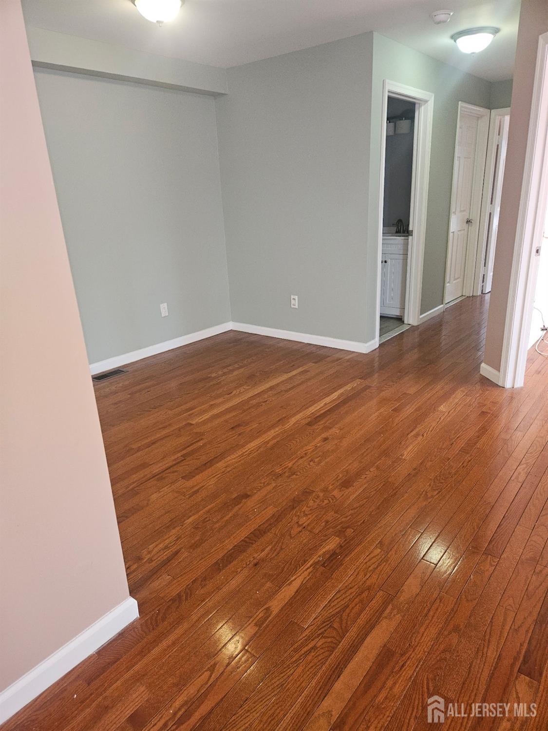 316 Ventnor Court, Piscataway, New Jersey image 16