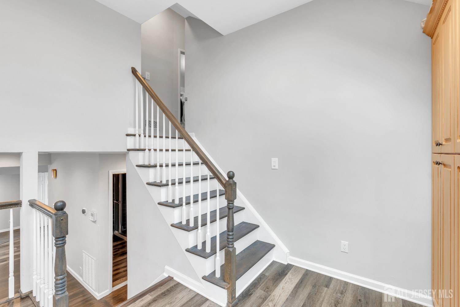 17 Thomas Road, East Brunswick, New Jersey image 18