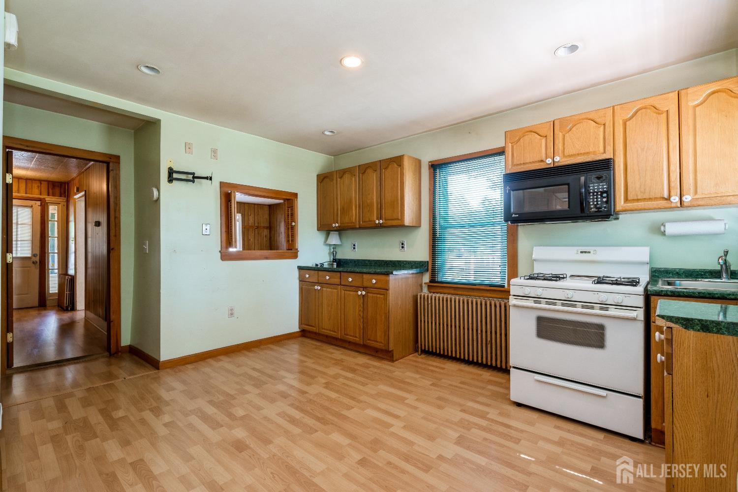 35 Kossman Street, East Brunswick, New Jersey image 19
