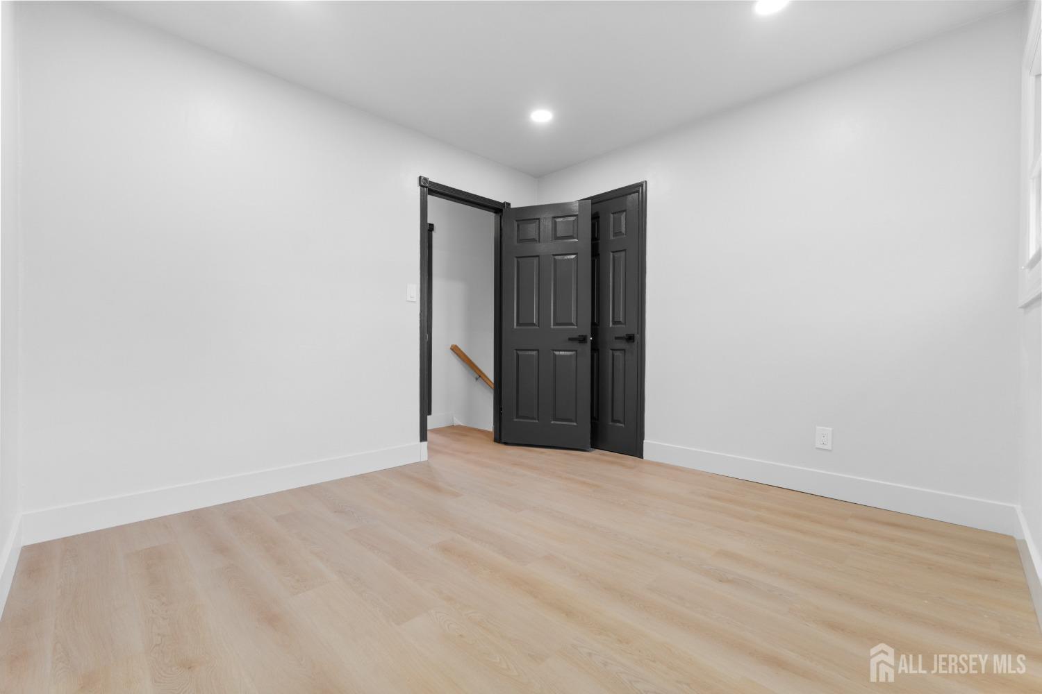 310 Lynnwood Street, Piscataway, New Jersey image 31