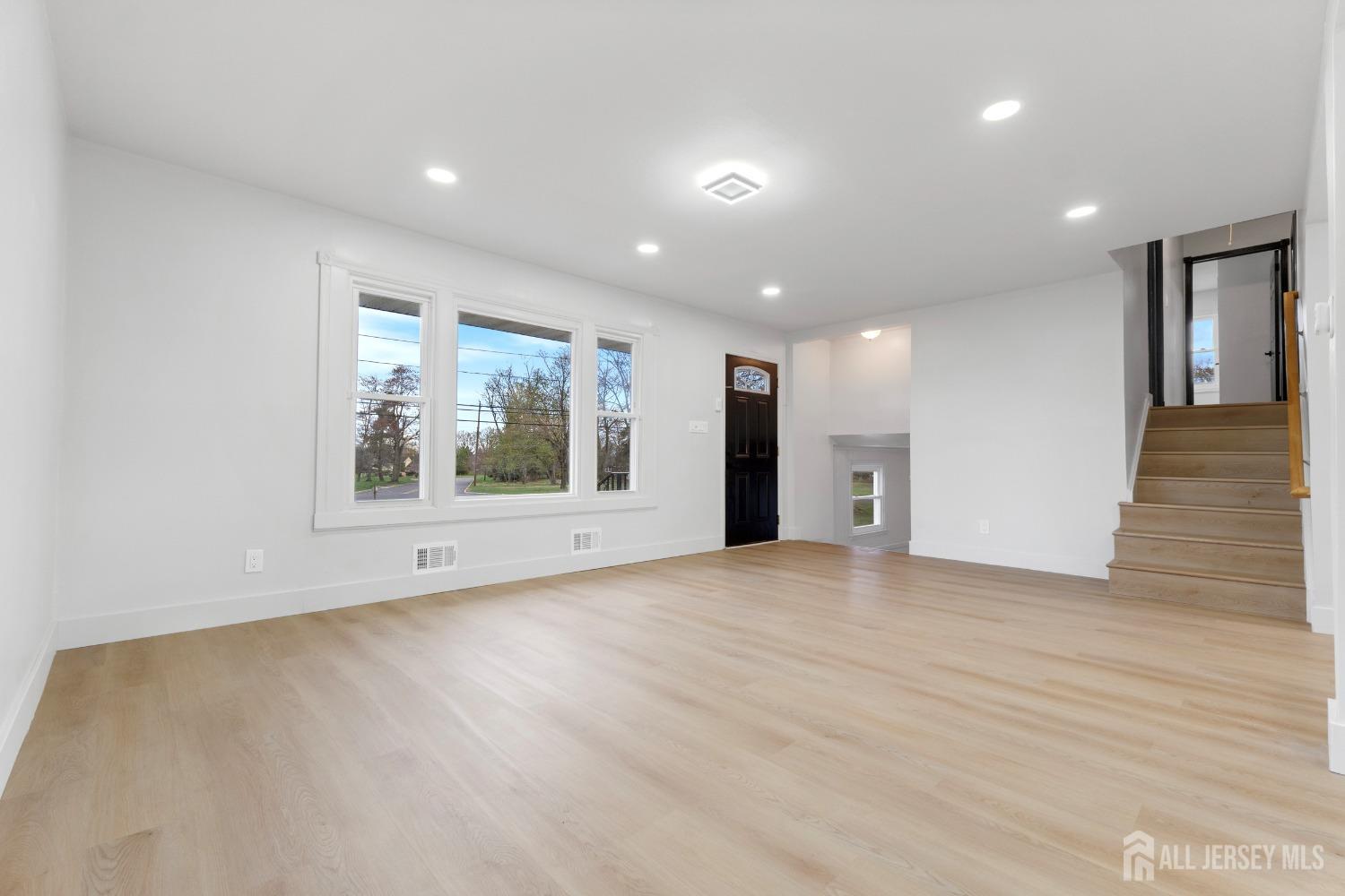 310 Lynnwood Street, Piscataway, New Jersey image 12