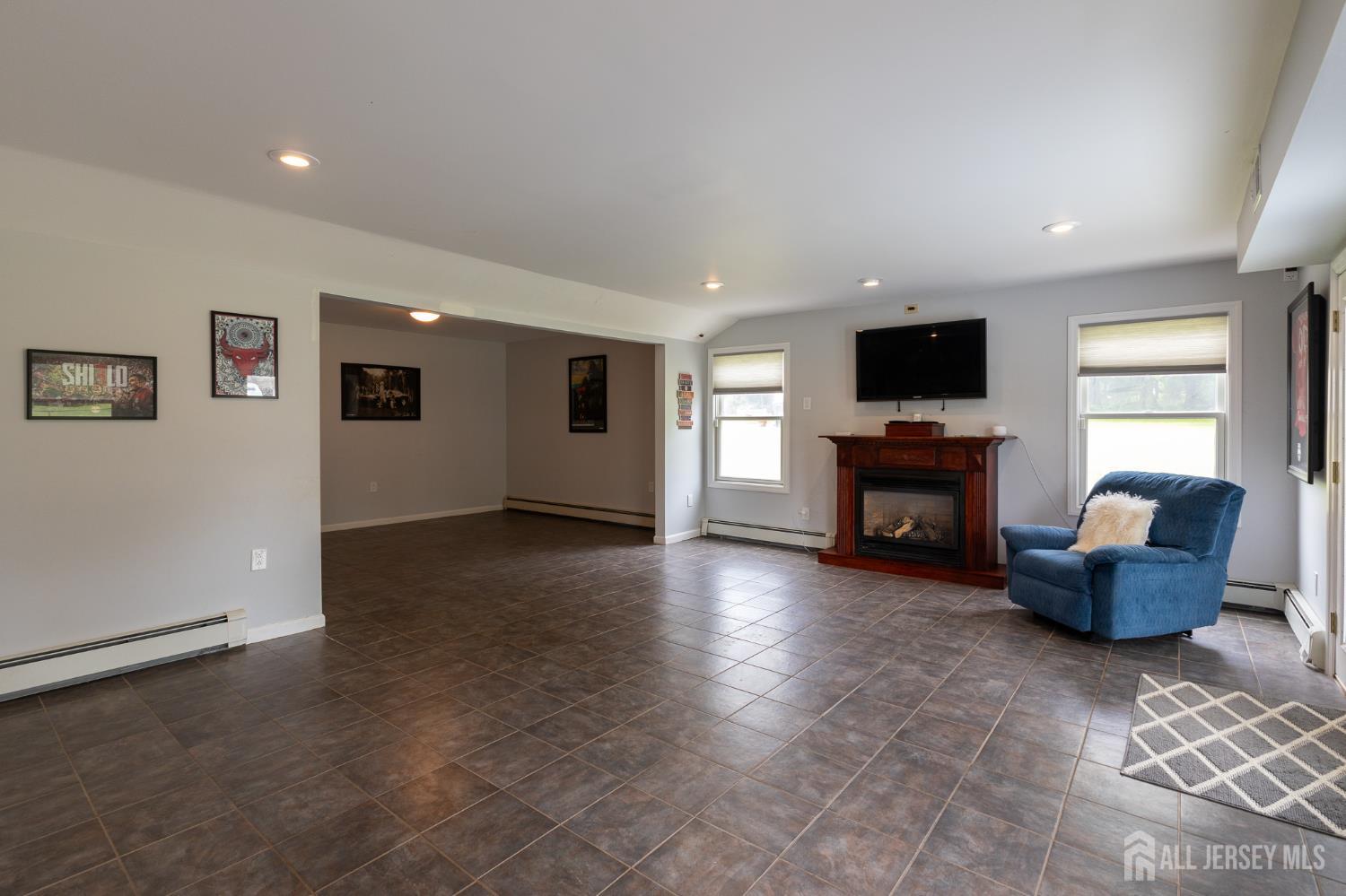 23 Little Brook Lane, Monroe Township, New Jersey image 5